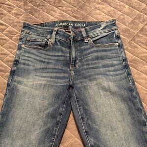 American Eagle Blue Jeans. 4L